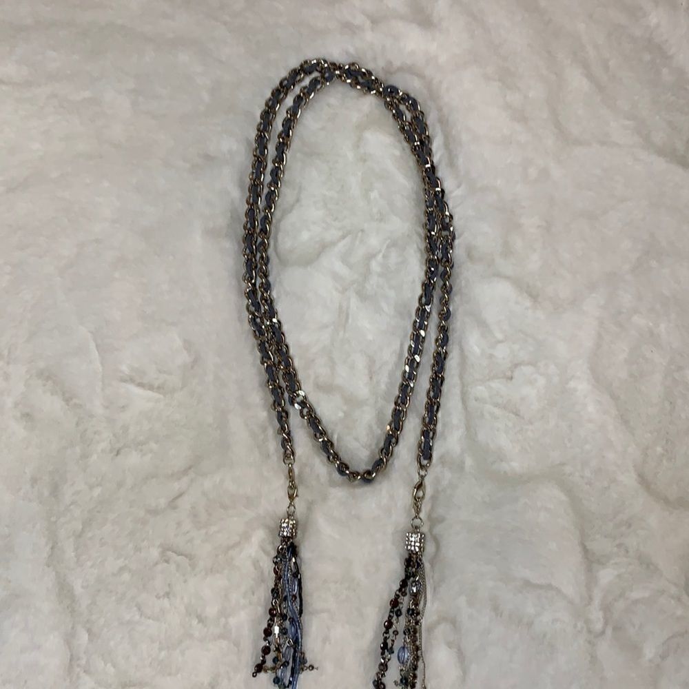 Premier Designs Dusk lariat. 